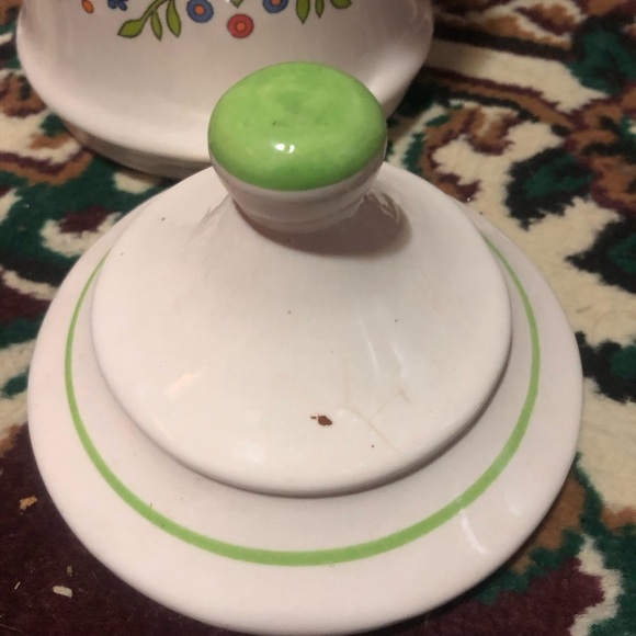 Vintage bluebird ceramic Ceramic Canister with Green Lid. Corning-ware. - Picture 4 of 9